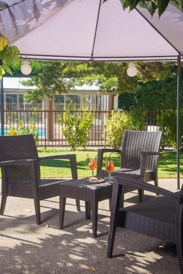 Logis Hotel Le Lac Embrun Exteriör bild