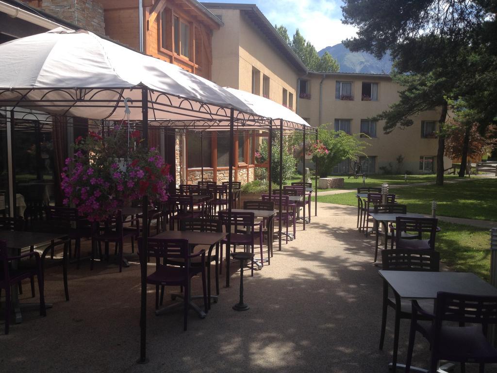 Logis Hotel Le Lac Embrun Exteriör bild
