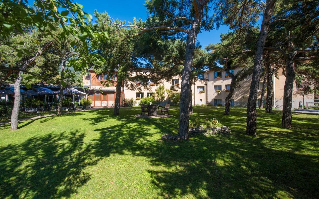 Logis Hotel Le Lac Embrun Exteriör bild