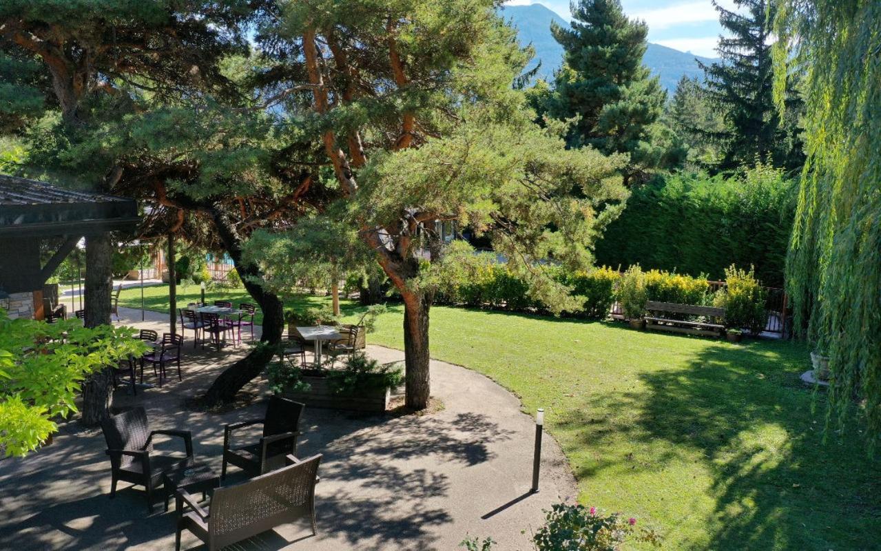 Logis Hotel Le Lac Embrun Exteriör bild