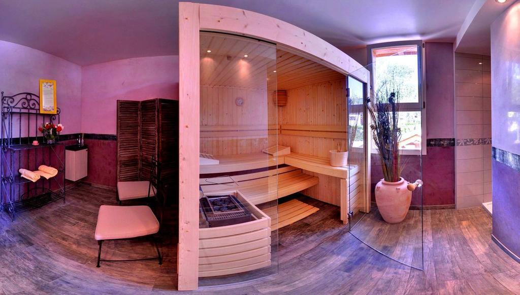 Logis Hotel Le Lac Embrun Exteriör bild